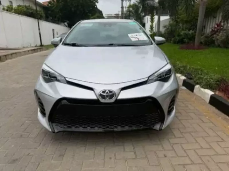 TOYOTA corolla - 2018