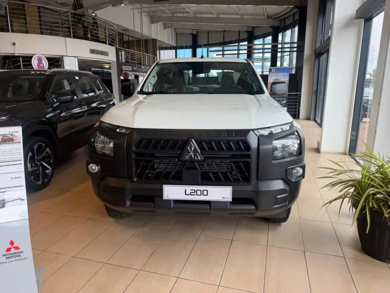 Mitsubishi L200   - 2025