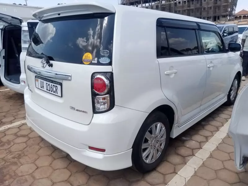 Toyota Rumion   - 2010