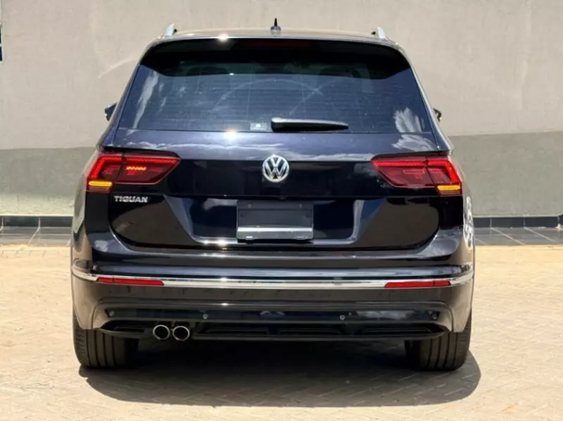 Volkswagen Tiguan   - 2018