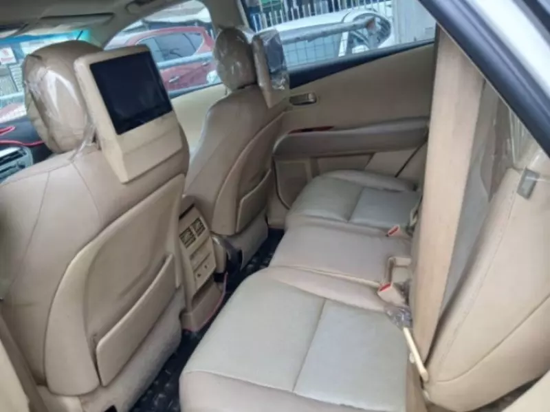 Lexus RX   - 2010