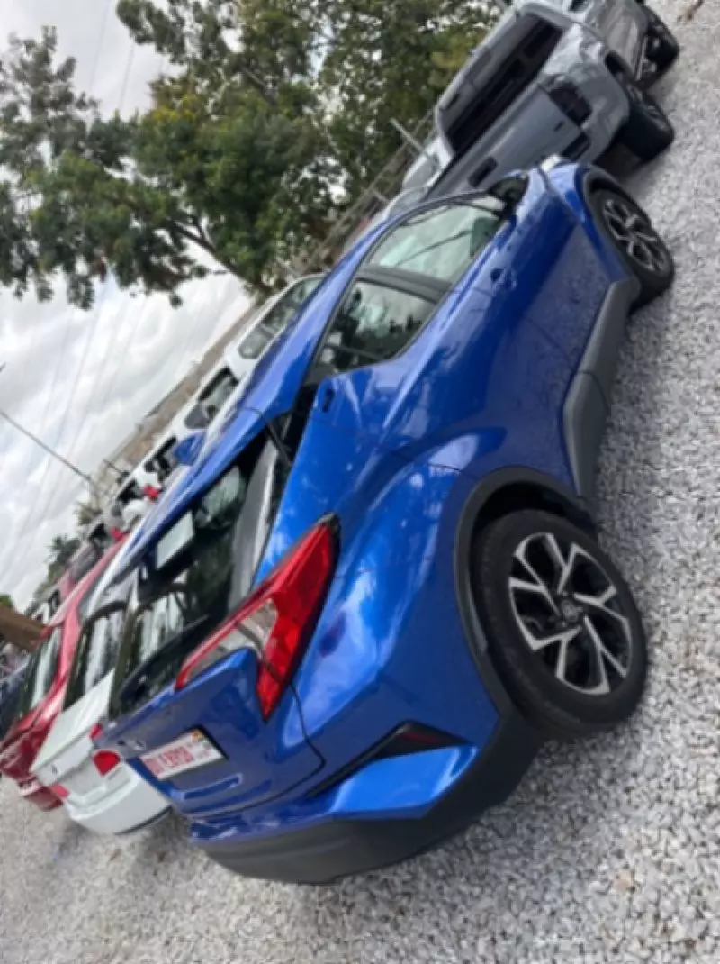 Toyota CH-R   - 2018