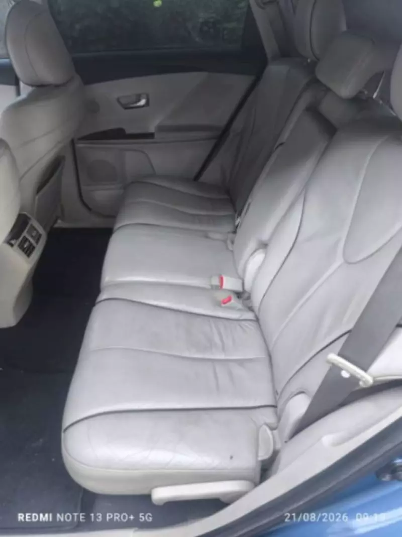 TOYOTA Venza   - 2011