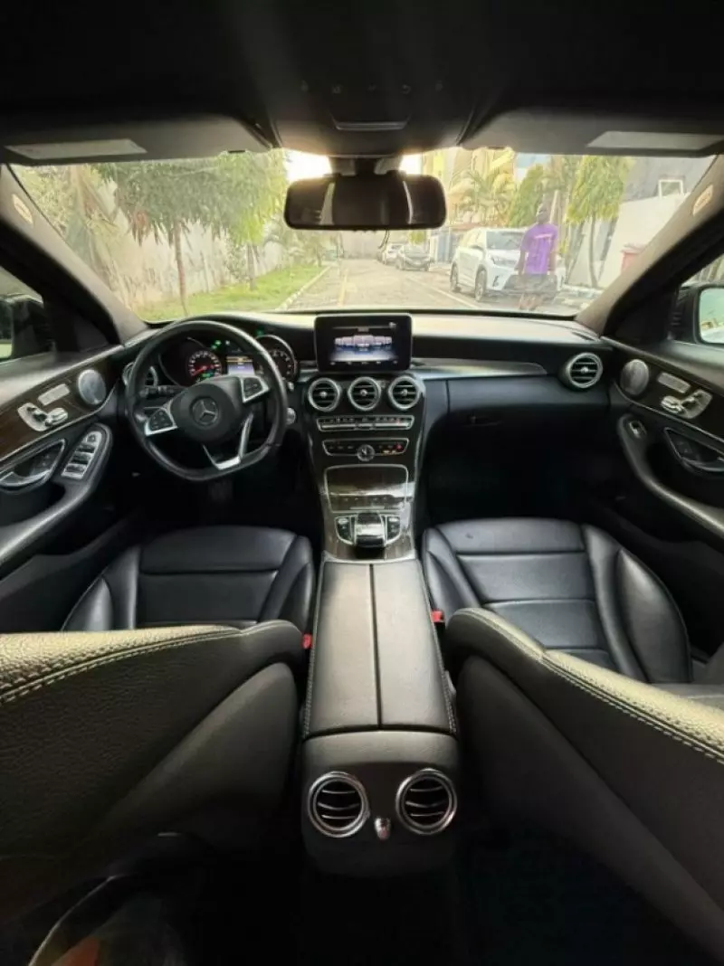 Mercedes-Benz C-Class - 2015