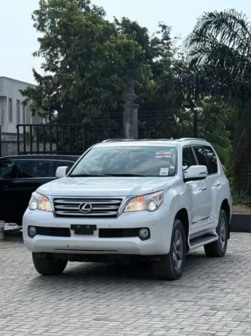 Lexus GX 460   - 2012