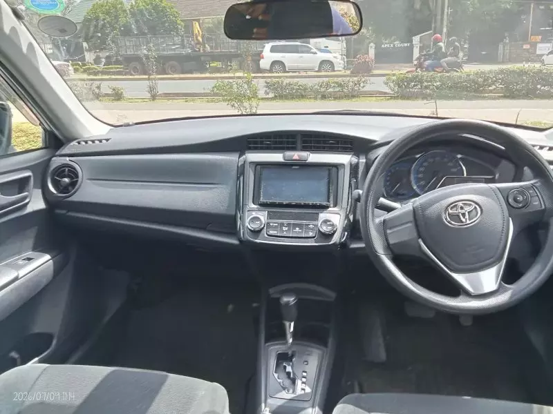 TOYOTA Axio hybrid    - 2019