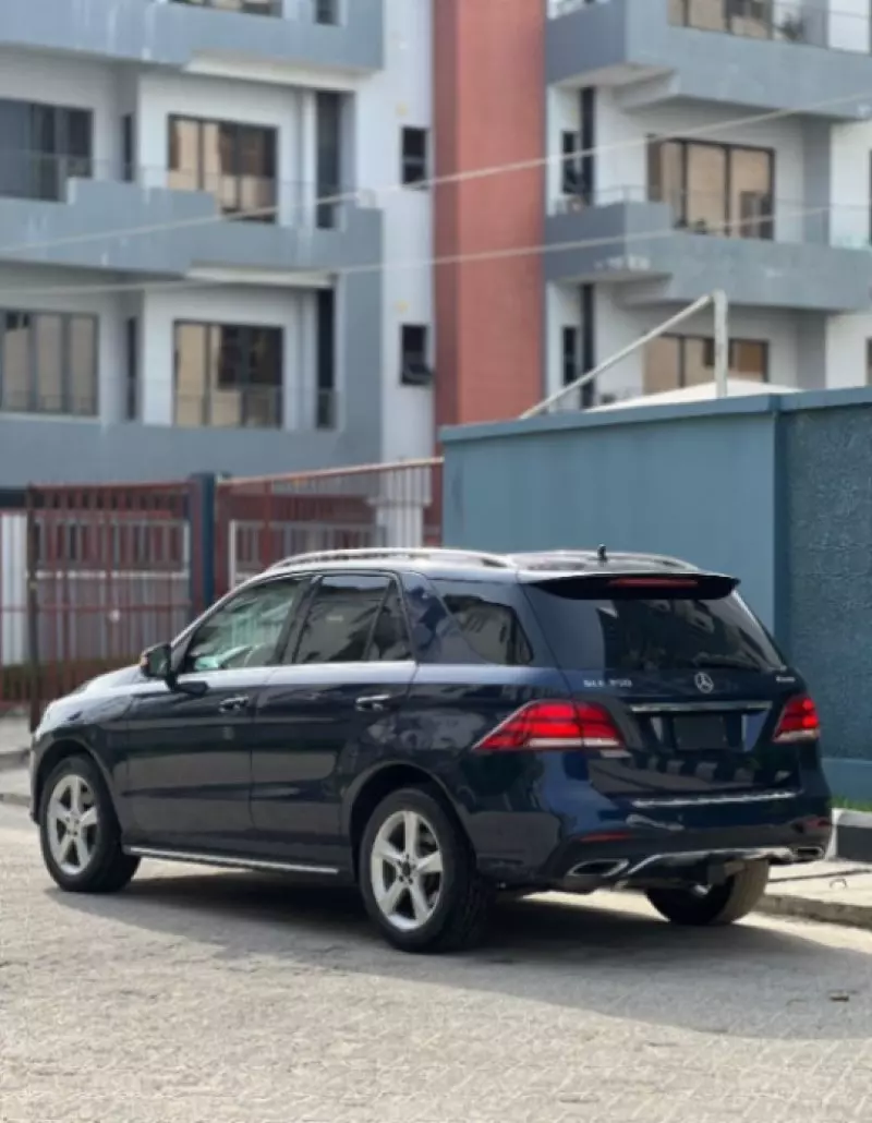 Mercedes-Benz GLE-Class   - 2016