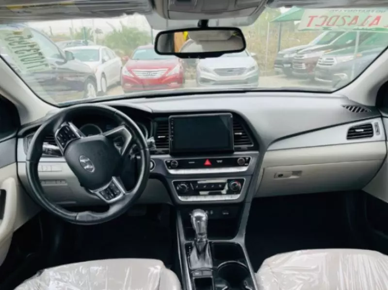 Hyundai Sonata   - 2018