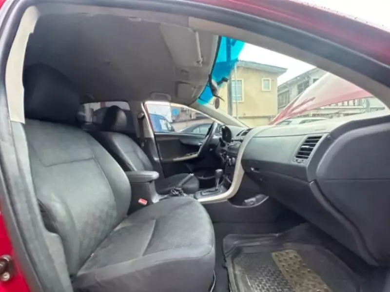 TOYOTA Corolla - 2009