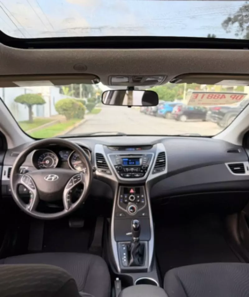 Hyundai Elantra   - 2015