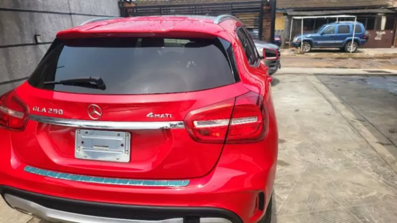 Mercedes-Benz GLA-Class   - 2015