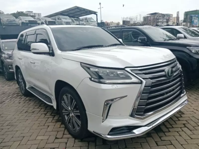 Lexus LX 570   - 2016