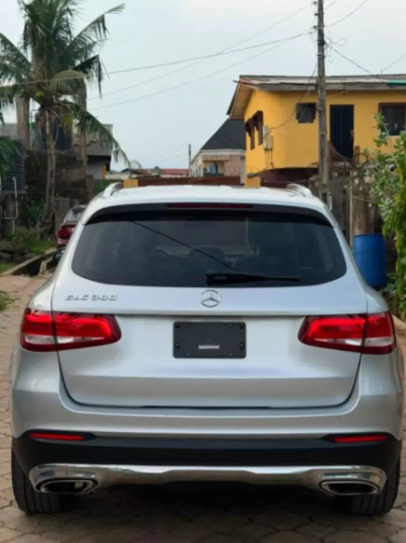 Mercedes-Benz GLC 300   - 2018