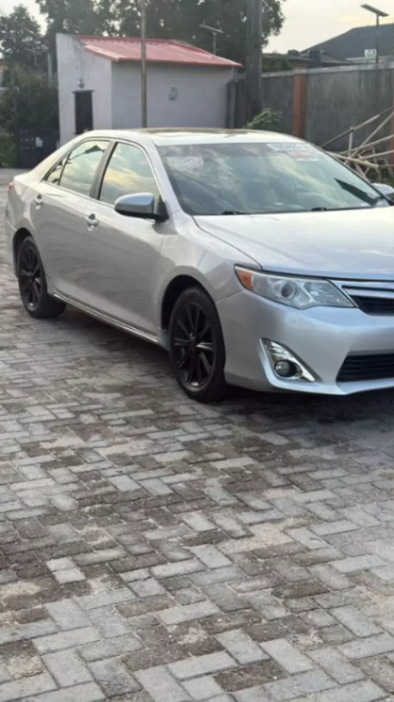 TOYOTA Camry   - 2014