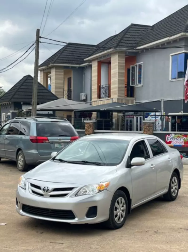TOYOTA Corolla   - 2013