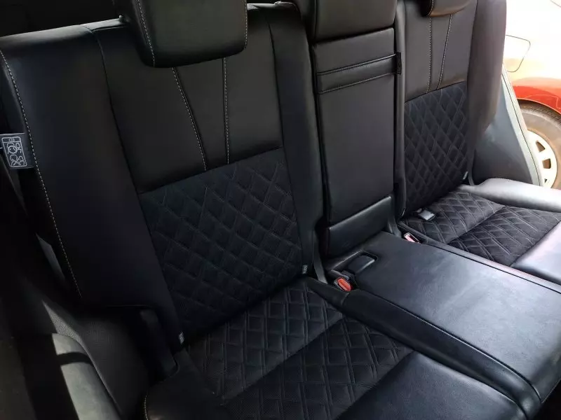 Toyota Harrier   - 2018