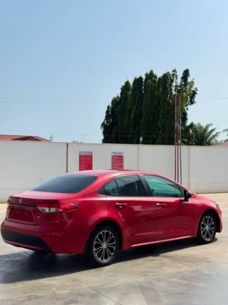 TOYOTA Corolla - 2010