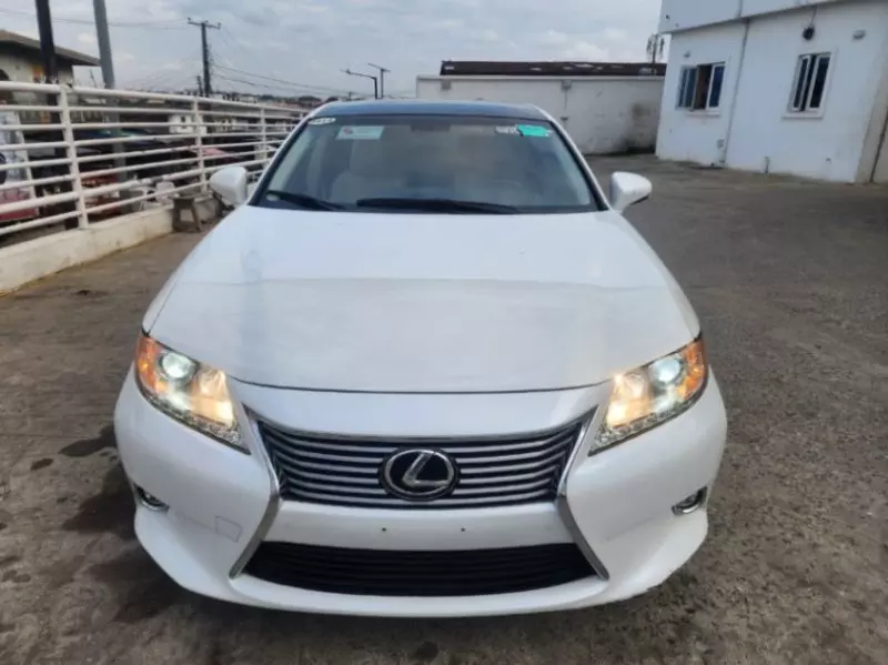 Lexus ES 350   - 2014