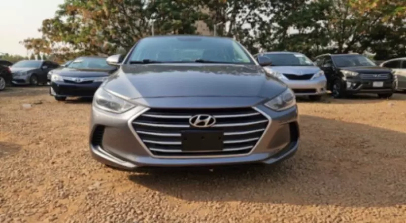Hyundai Elantra   - 2018