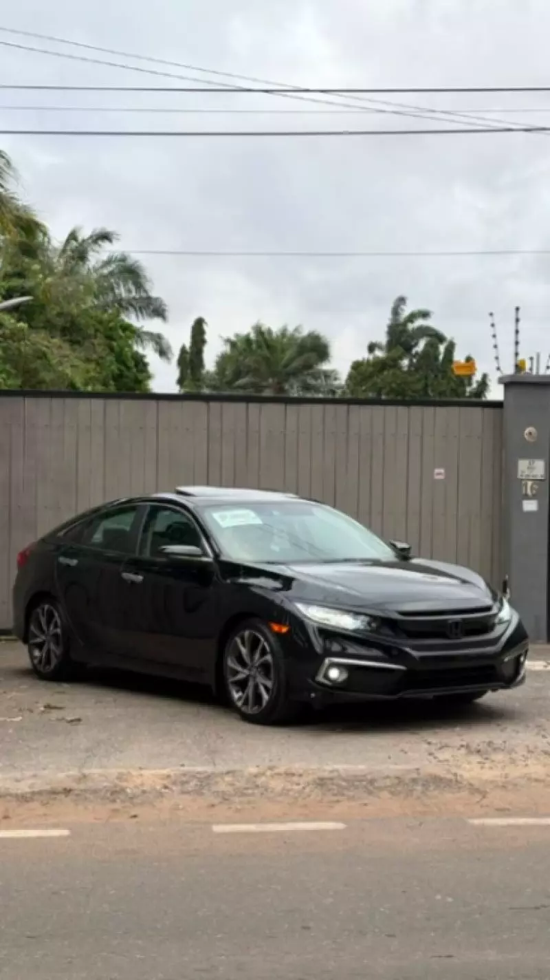 Honda Civic   - 2021