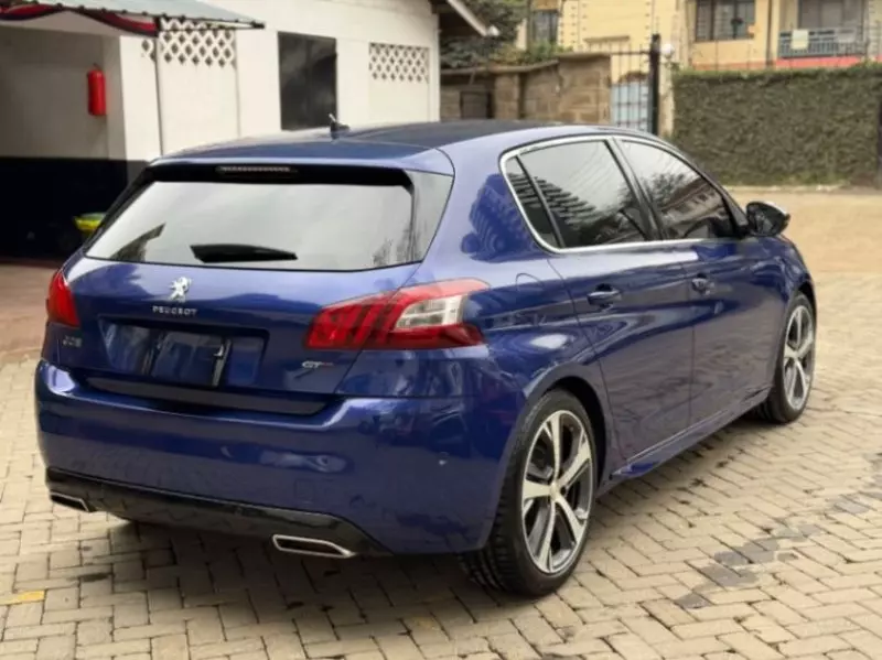 Peugeot 308   - 2017