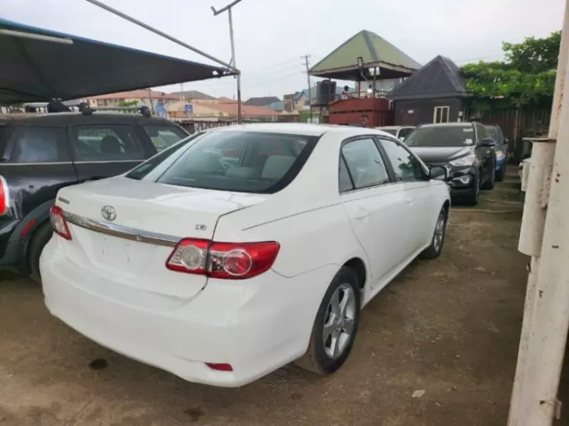 Toyota Corolla   - 2013
