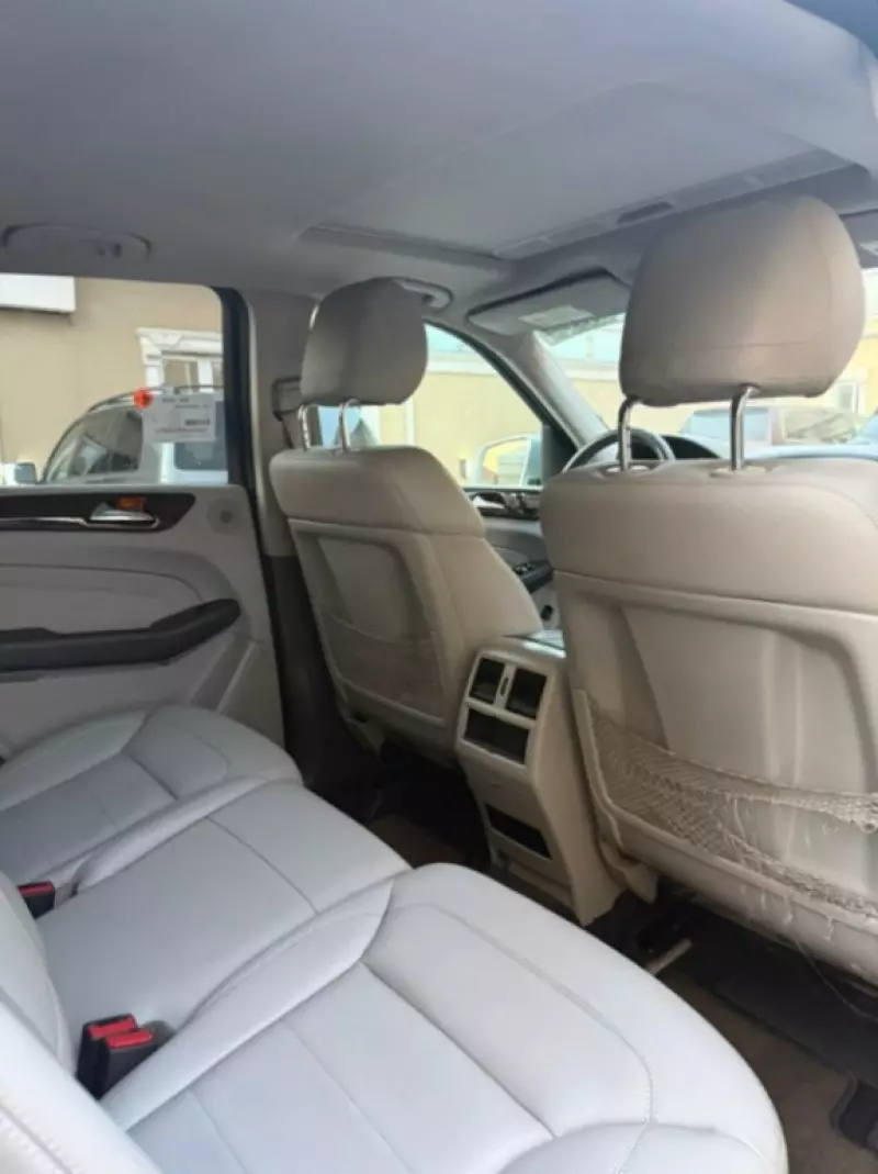 Mercedes-Benz ML 350   - 2012