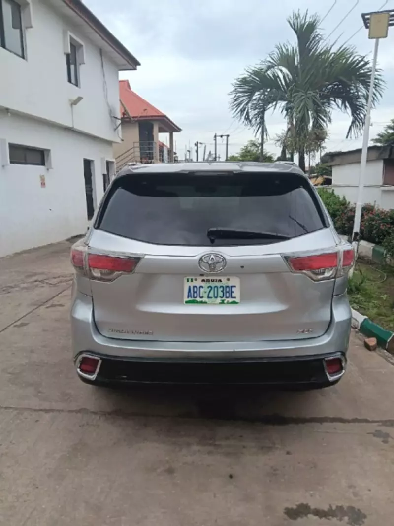 TOYOTA Camry - 2008