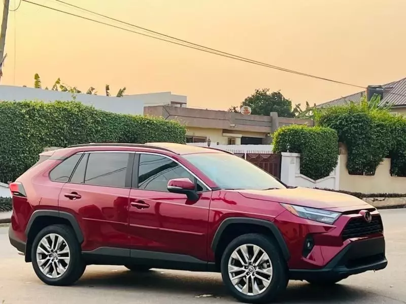 Toyota RAV4   - 2023