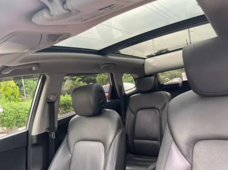 Hyundai Santa Fe   - 2016