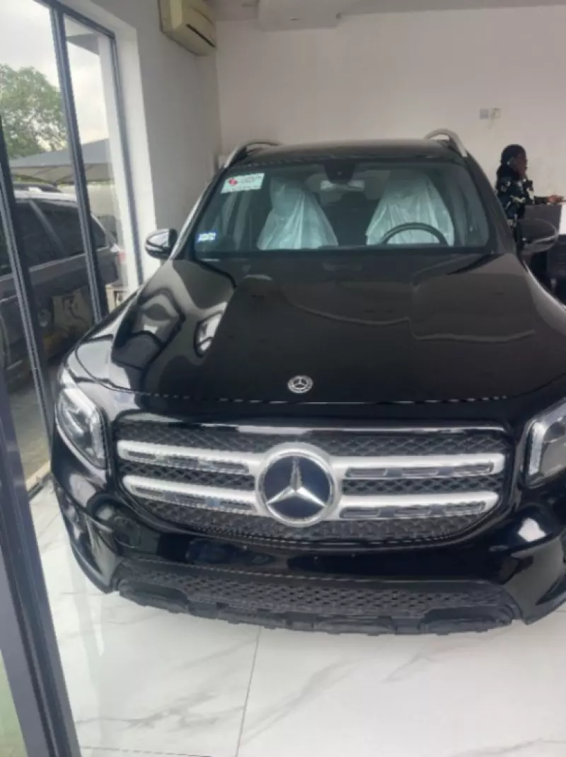 Mercedes-Benz 250   - 2020