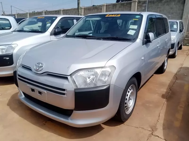 Toyota Probox    - 2016