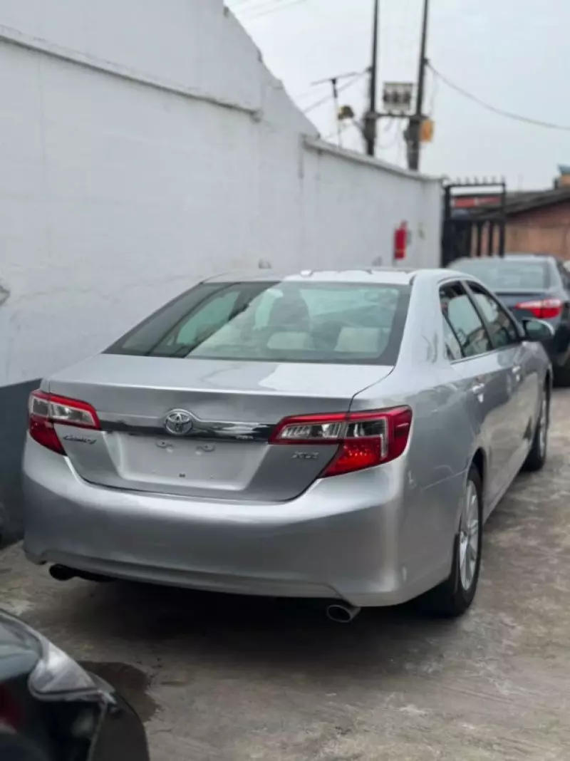 TOYOTA Camry   - 2014