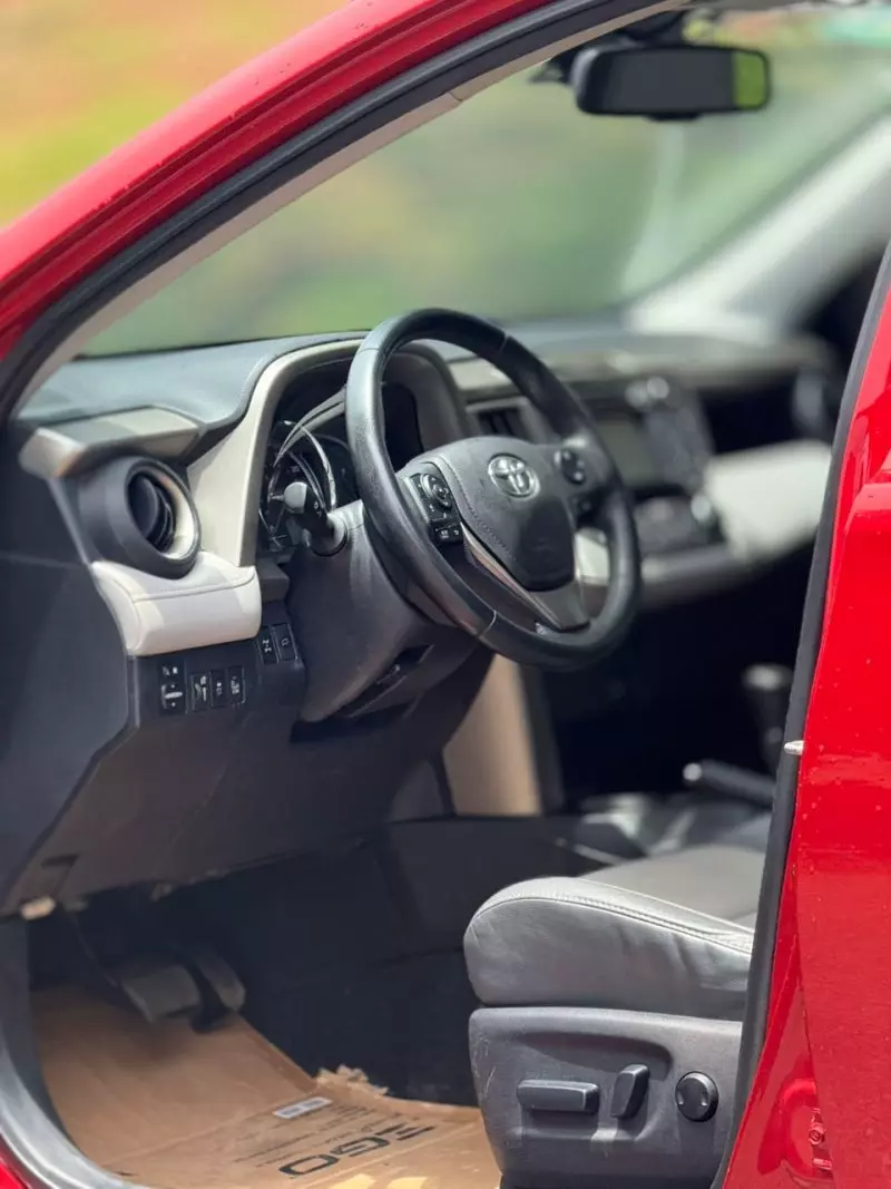 Toyota RAV 4   - 2014