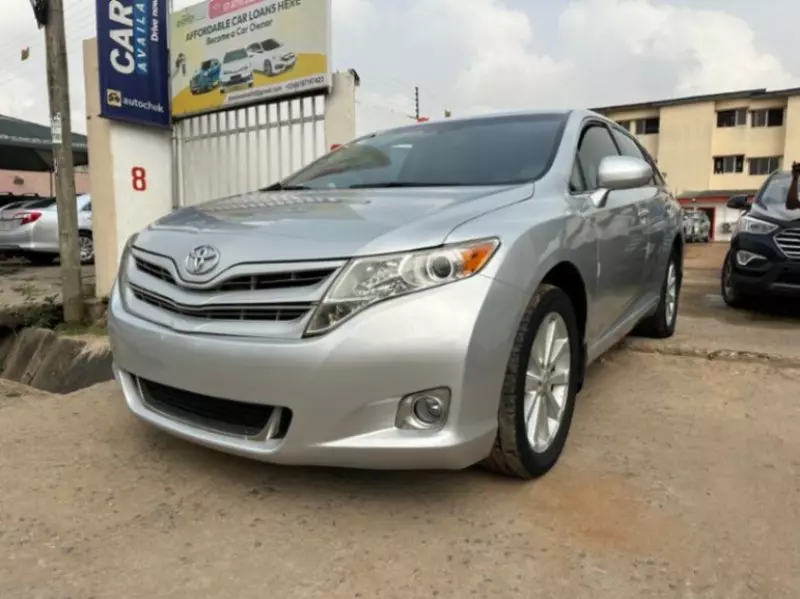 Toyota Venza   - 2012