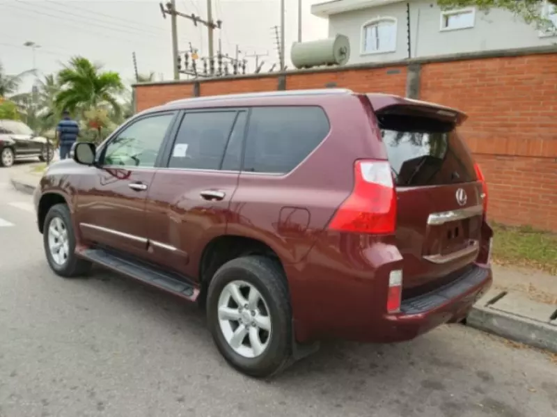 Lexus GX 460   - 2012