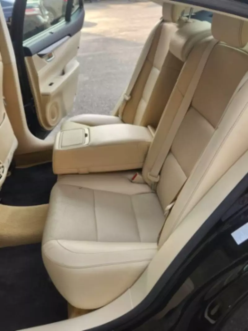 Lexus ES   - 2013