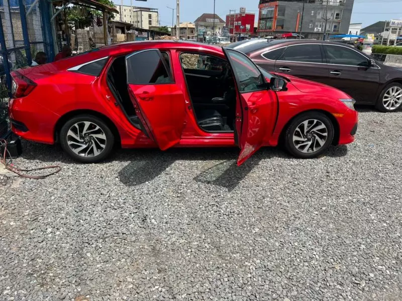 Honda Civic   - 2017
