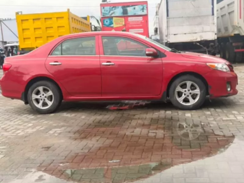TOYOTA Corolla   - 2010