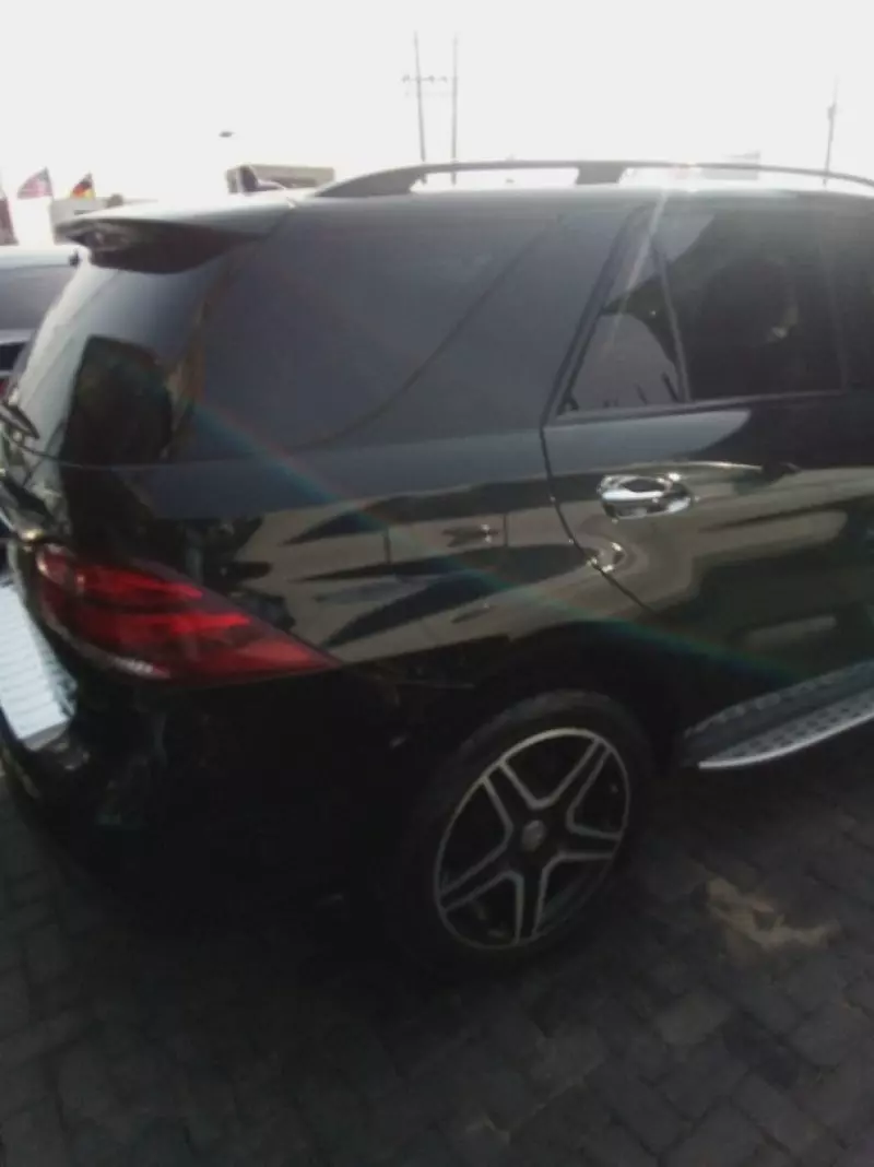 Mercedes-Benz GLE 400   - 2016