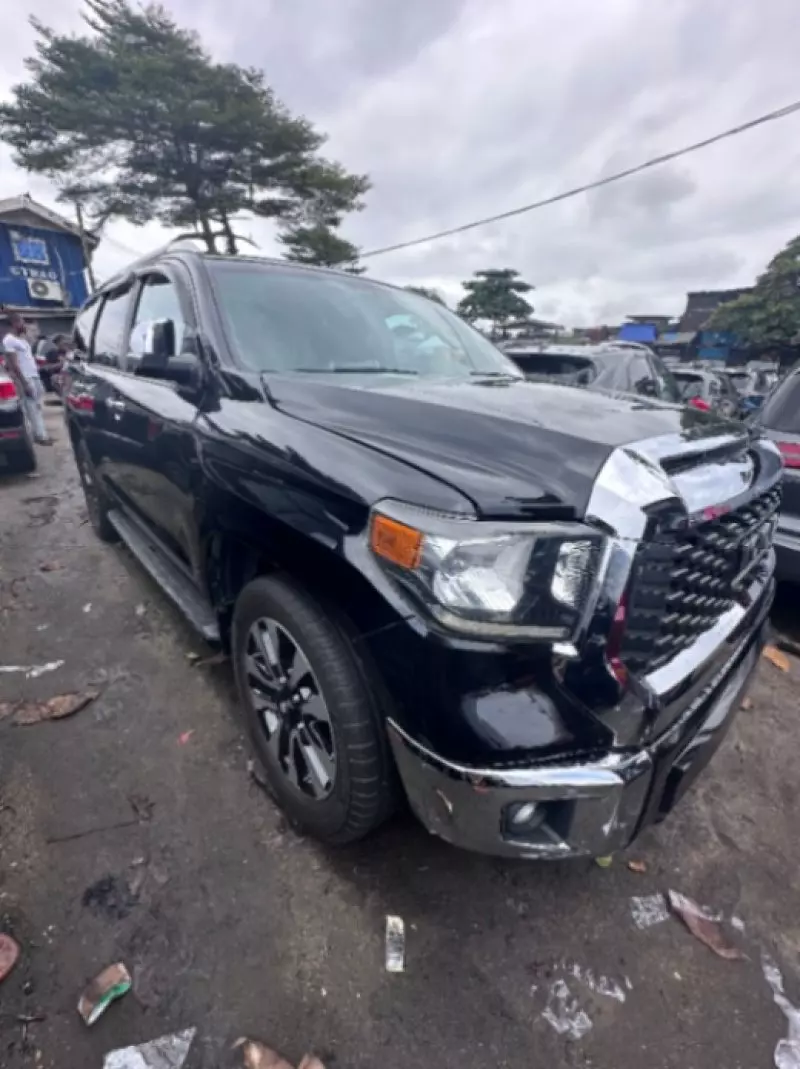 Toyota Sequoia   - 2015