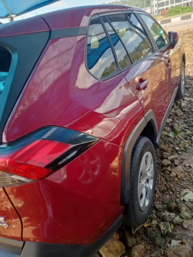 TOYOTA Rav4   - 2024