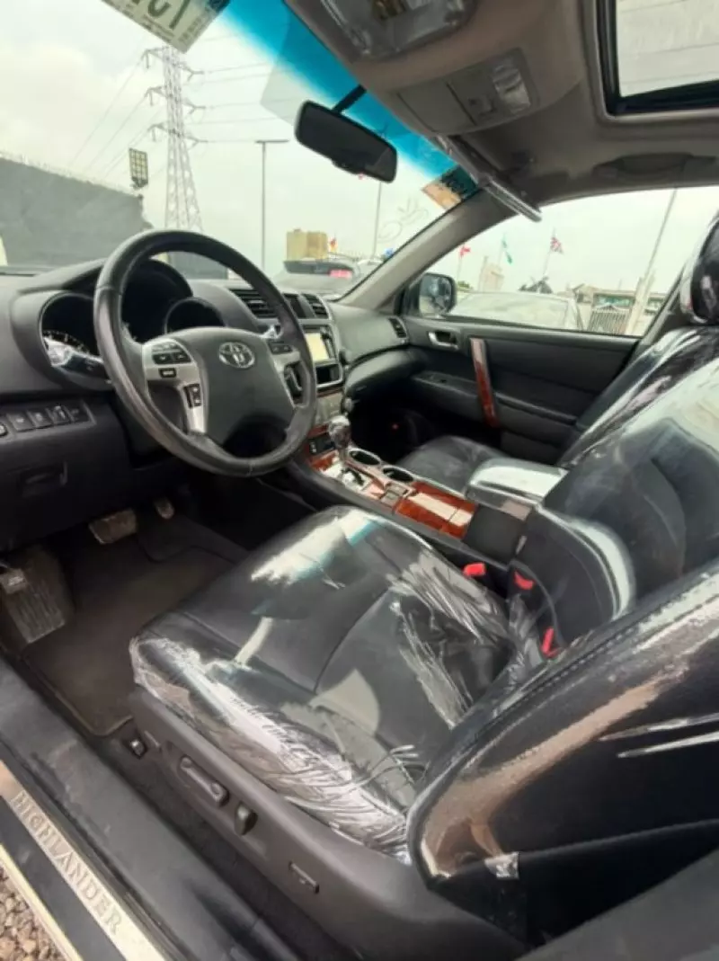 TOYOTA Highlander   - 2013