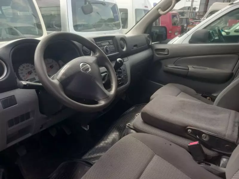 Toyota Hiace   - 2012