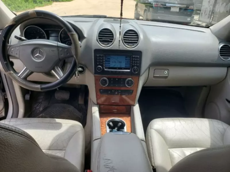 Mercedes-Benz ML 350   - 2005