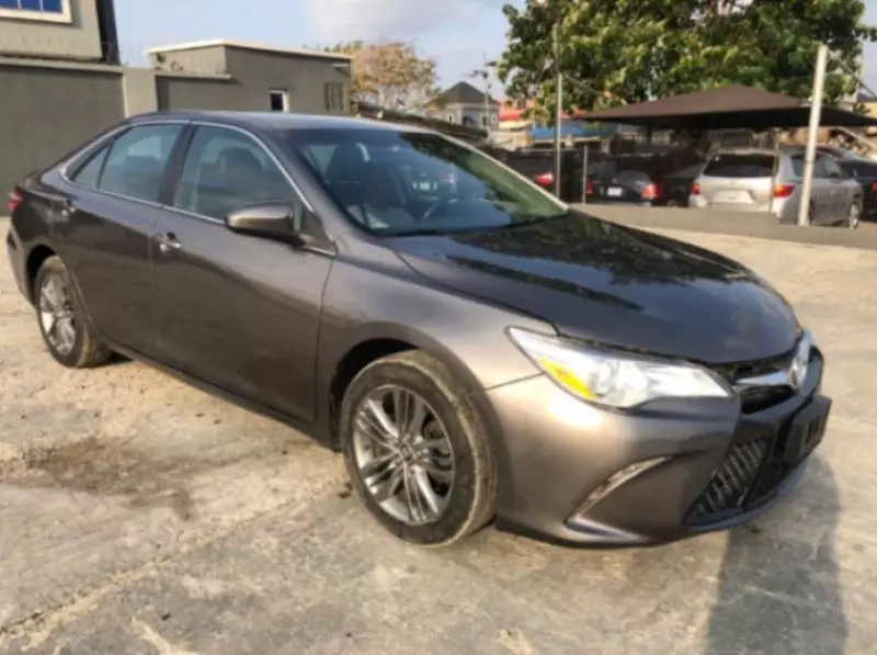 Toyota Camry   - 2017