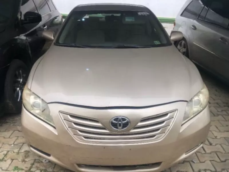 TOYOTA Camry   - 2009