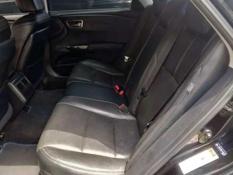 Toyota Avalon   - 2015