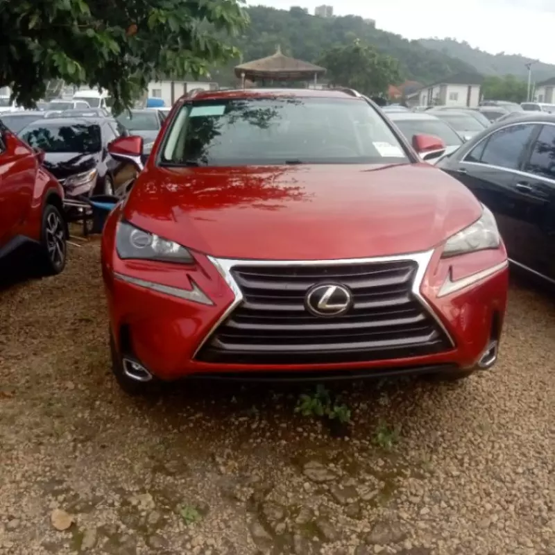 Lexus NX   - 2016