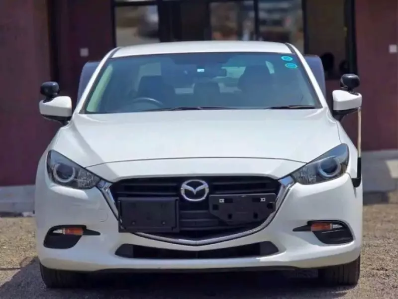 Mazda Axela    - 2018